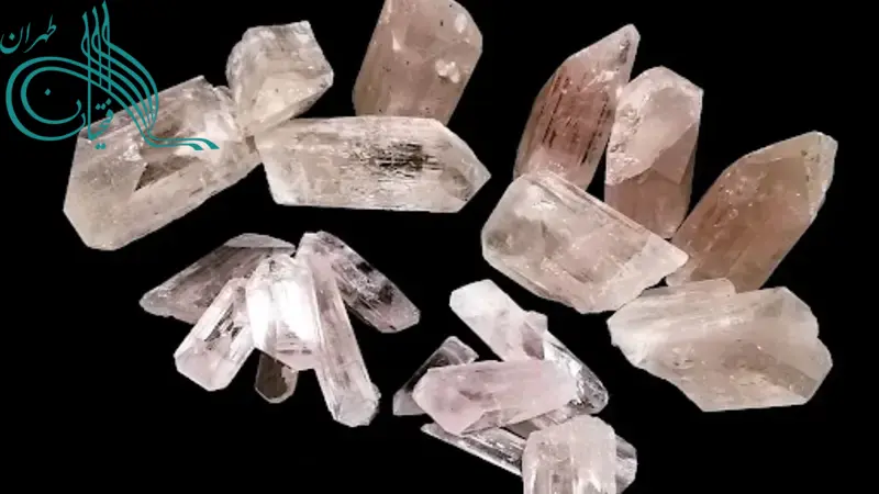 خواص و کاربرد سنگ دانبوریت چیست؟